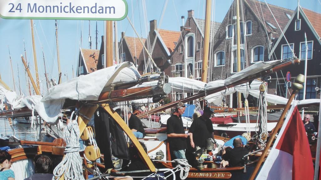 The Dutch Buoy Villa Monnickendam Luaran gambar